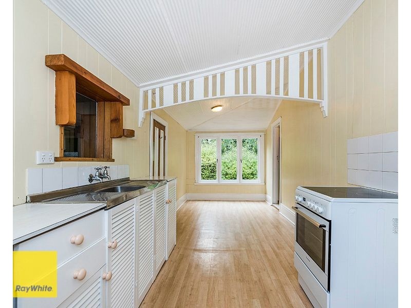 23 Lyndhurst Road, Kalamunda WA 6076