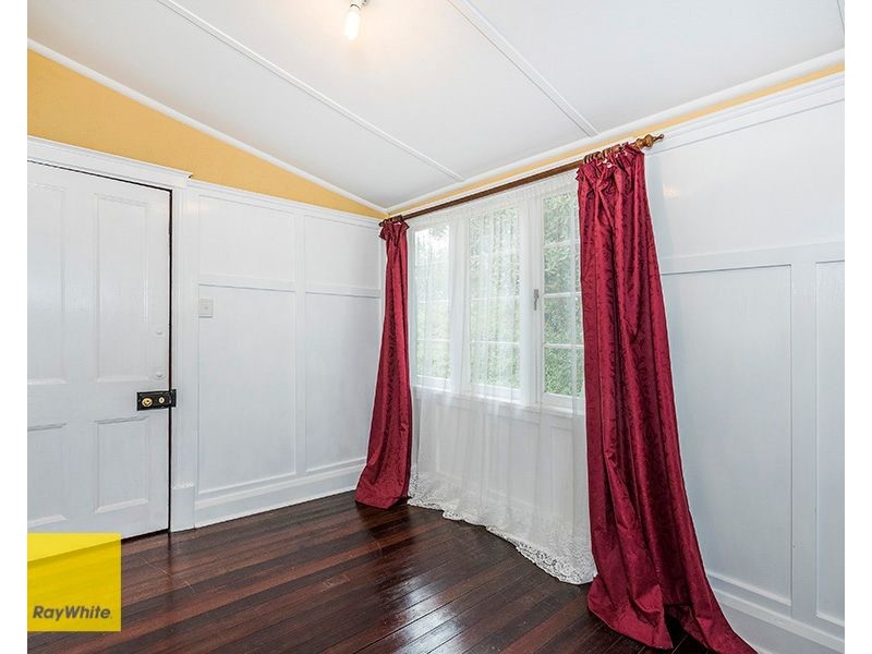 23 Lyndhurst Road, Kalamunda WA 6076