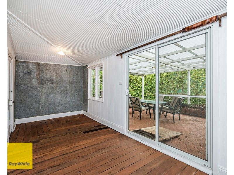 23 Lyndhurst Road, Kalamunda WA 6076