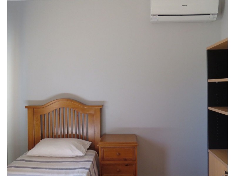 6 McRae Road, Kalamunda WA 6076