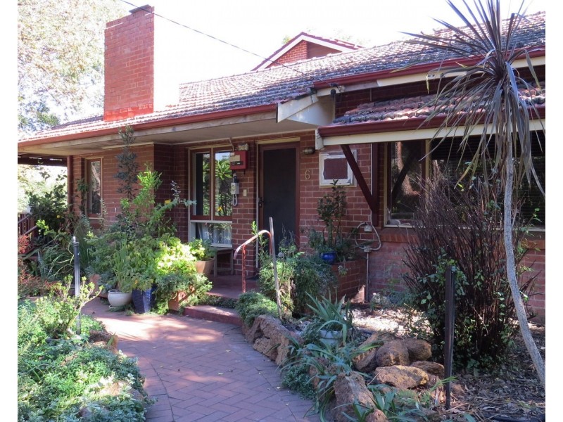 6 McRae Road, Kalamunda WA 6076