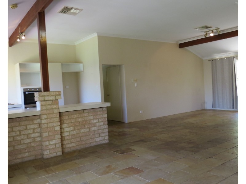 60 Heidelberg Road, Bickley WA 6076