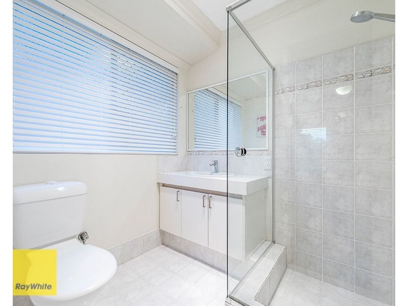 14 Sapphire Way, Maida Vale WA 6057