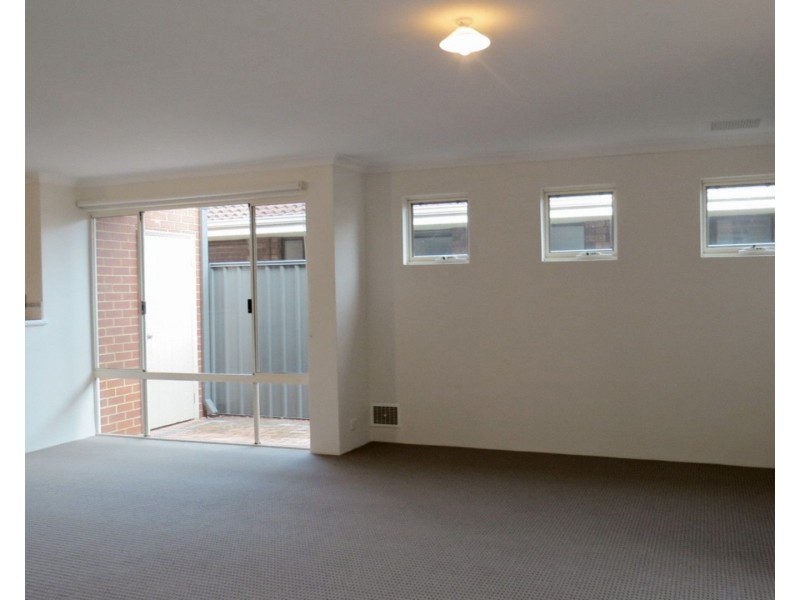 7A Jubilee Road, Forrestfield WA 6058
