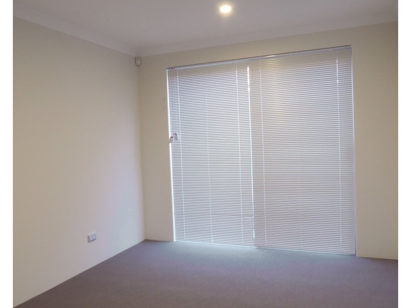 Unit 6, 12 Heath Road, Kalamunda WA 6076