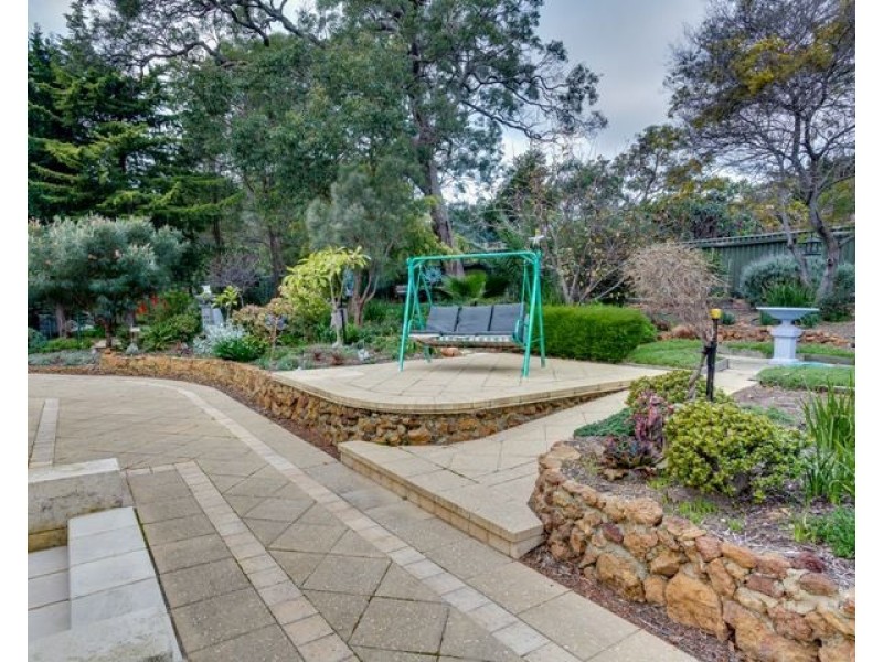 68 George Road, Lesmurdie WA 6076