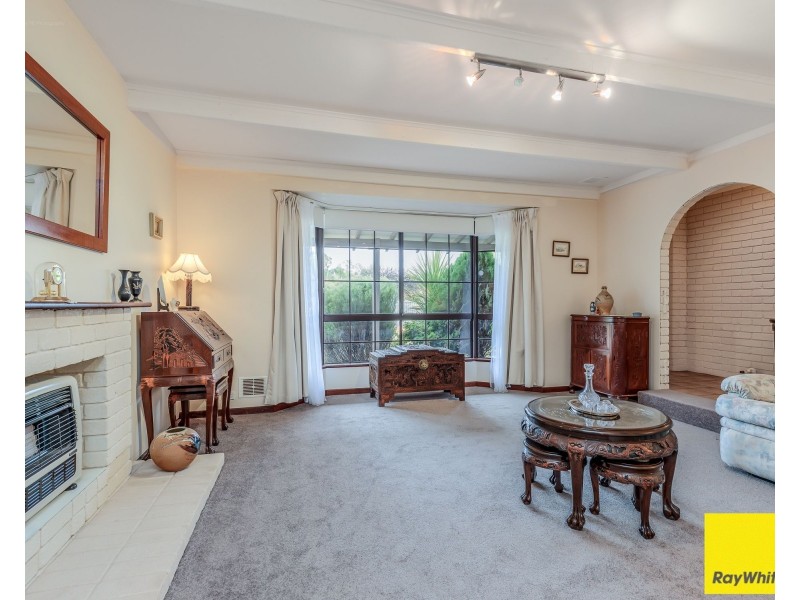 6 Ind Street, Lesmurdie WA 6076