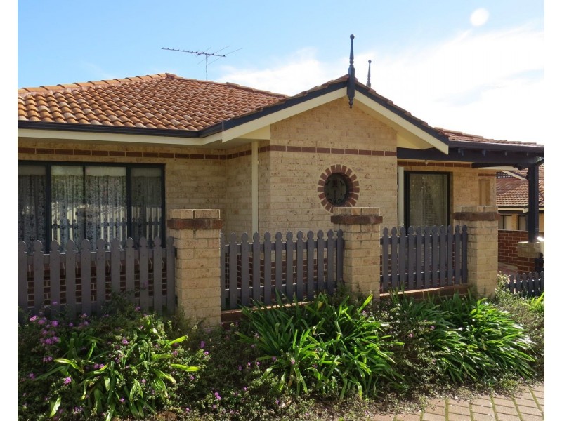 Unit 3, 10 Heath Road, Kalamunda WA 6076