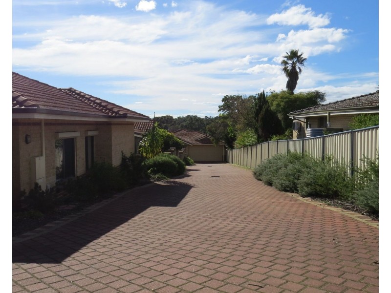 Unit 3, 10 Heath Road, Kalamunda WA 6076