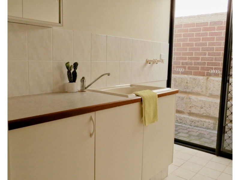 Unit 3, 10 Heath Road, Kalamunda WA 6076