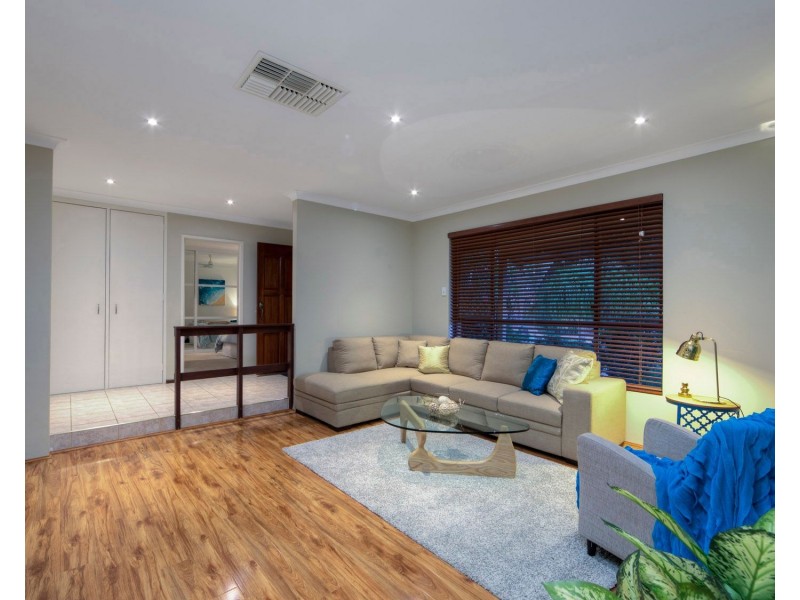 22 Essex Street, Forrestfield WA 6058