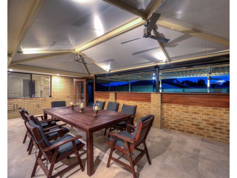 22 Essex Street, Forrestfield WA 6058