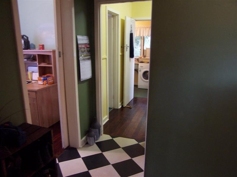 18 Peet Road, Kalamunda WA 6076