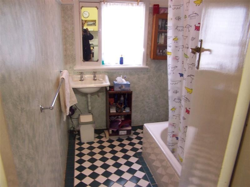 18 Peet Road, Kalamunda WA 6076