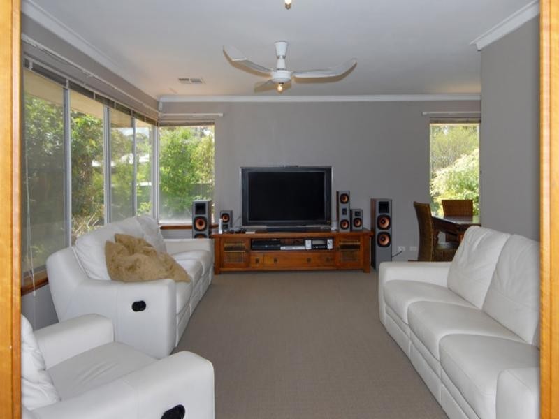 2810 Helena Valley Road, Helena Valley WA 6056