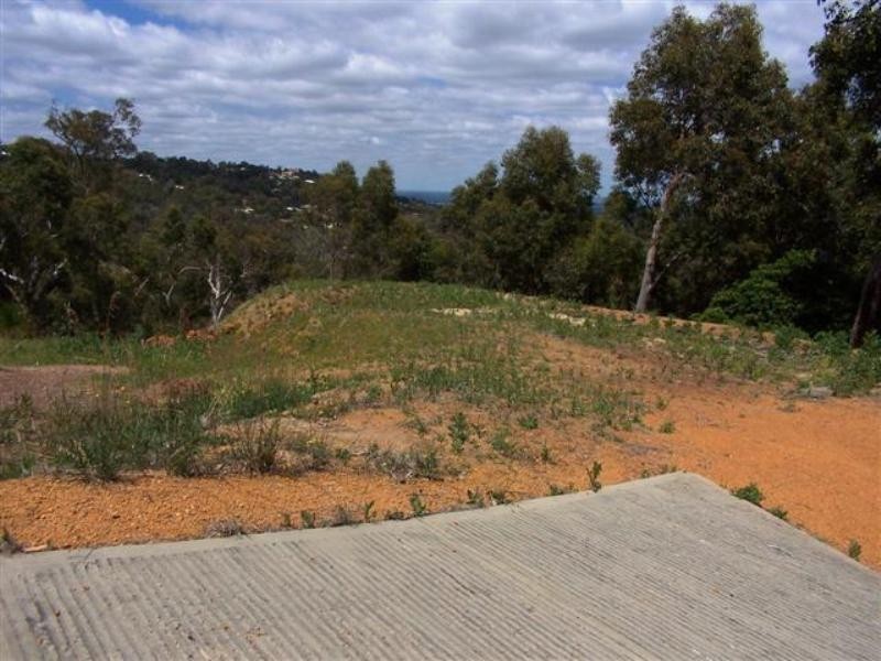 5 Dilkara Place, Kalamunda WA 6076