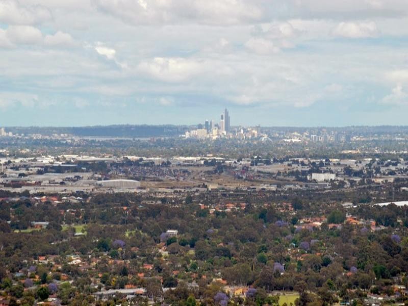 15 High Peak Place, Lesmurdie WA 6076