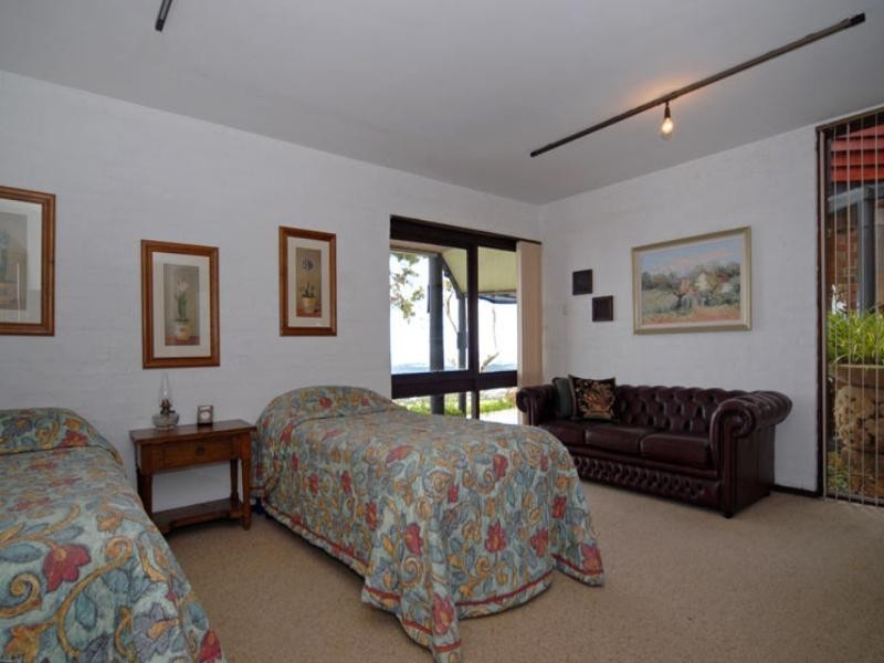 15 High Peak Place, Lesmurdie WA 6076