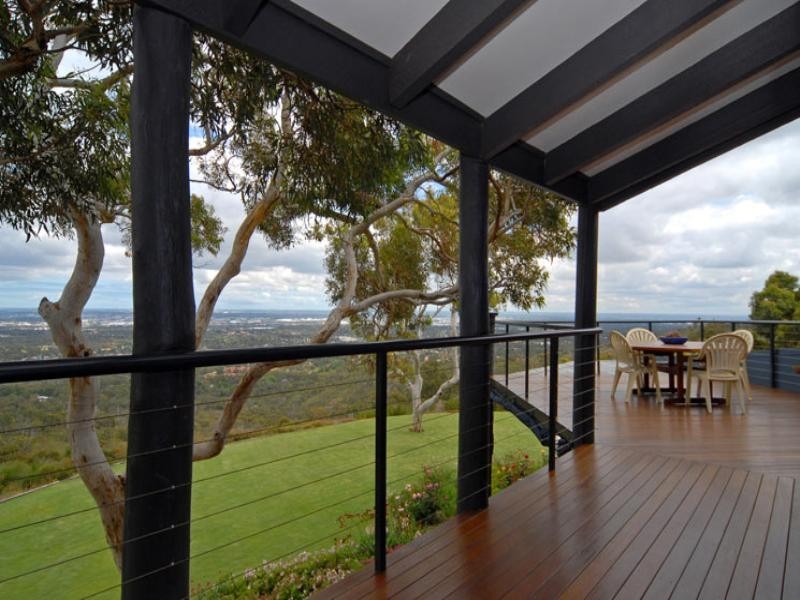 15 High Peak Place, Lesmurdie WA 6076