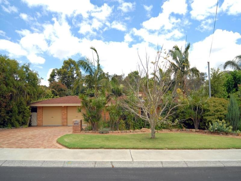 46 Berry Drive, Maida Vale WA 6057