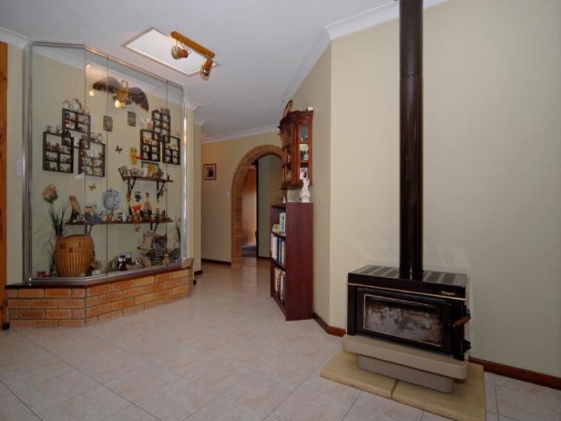 46 Berry Drive, Maida Vale WA 6057