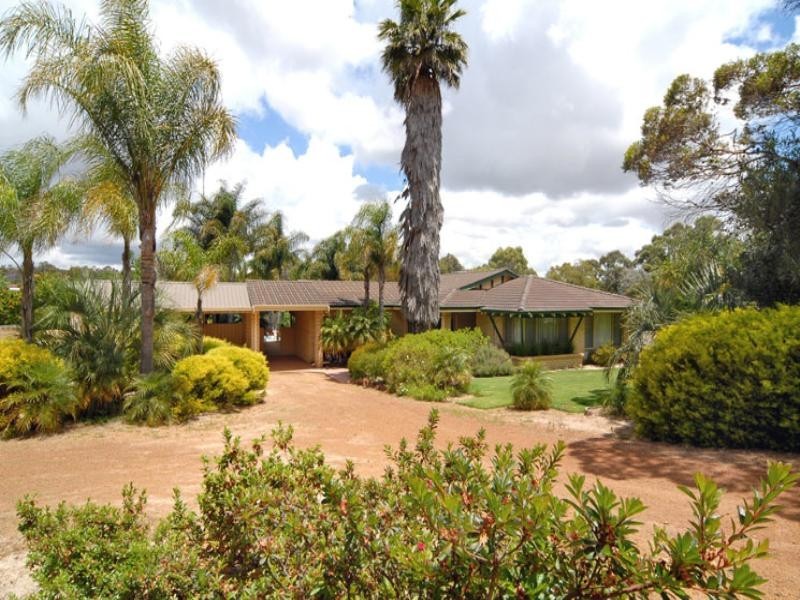 45 Orangedale Road, Lesmurdie WA 6076