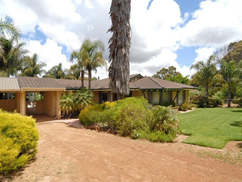 45 Orangedale Road, Lesmurdie WA 6076