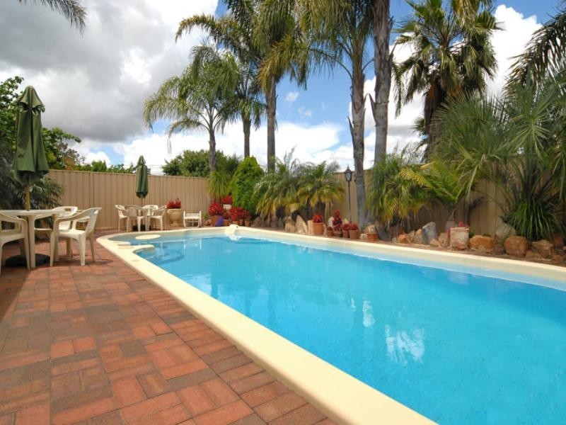 45 Orangedale Road, Lesmurdie WA 6076