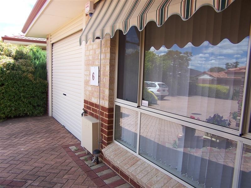 6/7 Brook Street, Kalamunda WA 6076