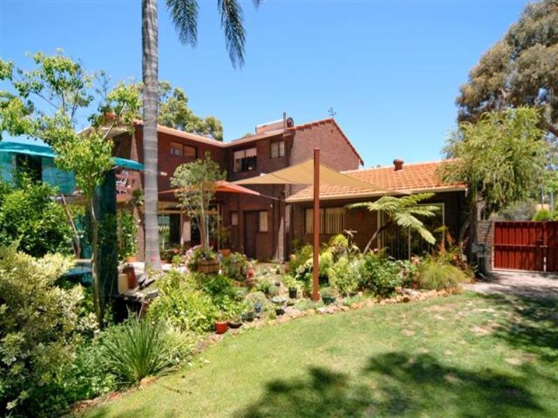 Gooseberry Hill WA 6076