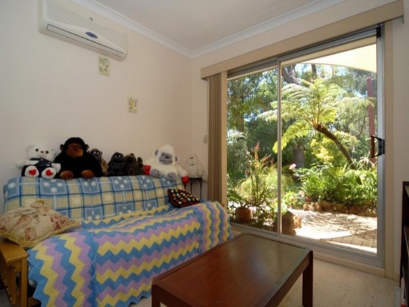 Gooseberry Hill WA 6076