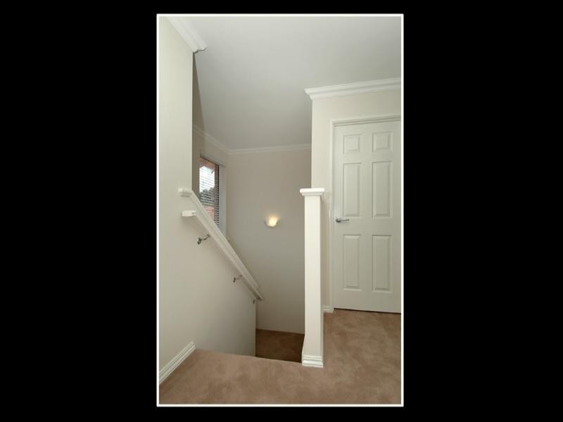 4/5 Poets Lane, Kalamunda WA 6076