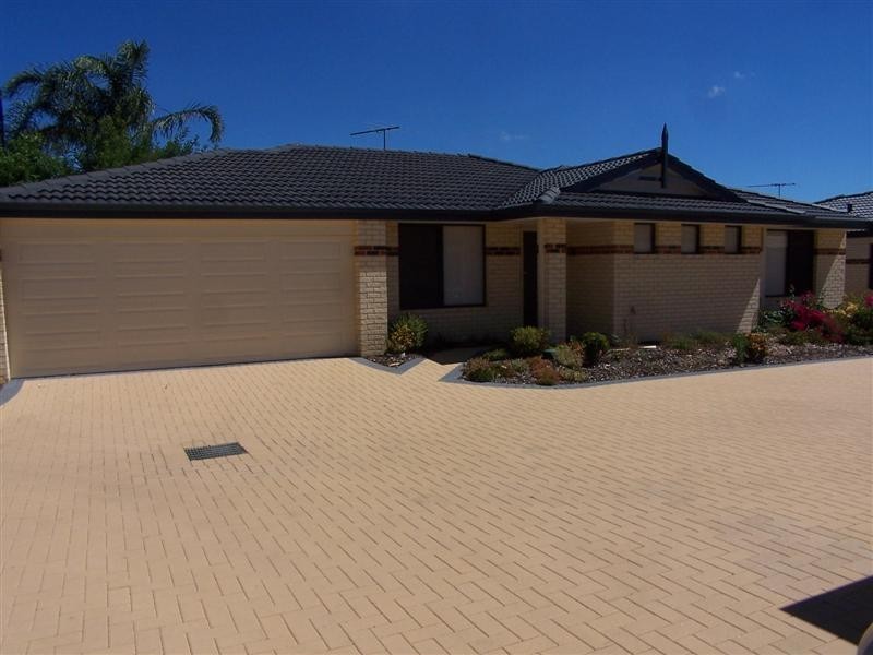 3/30 Canning Road, Kalamunda WA 6076