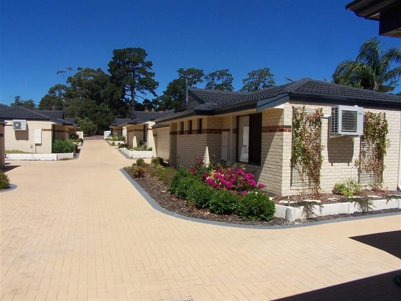 3/30 Canning Road, Kalamunda WA 6076