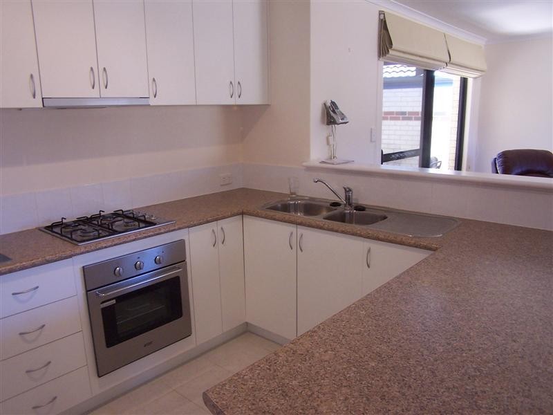 3/30 Canning Road, Kalamunda WA 6076