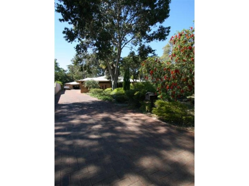 27 Kirkstall Way, Sawyers Valley WA 6074