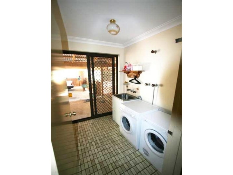 27 Kirkstall Way, Sawyers Valley WA 6074