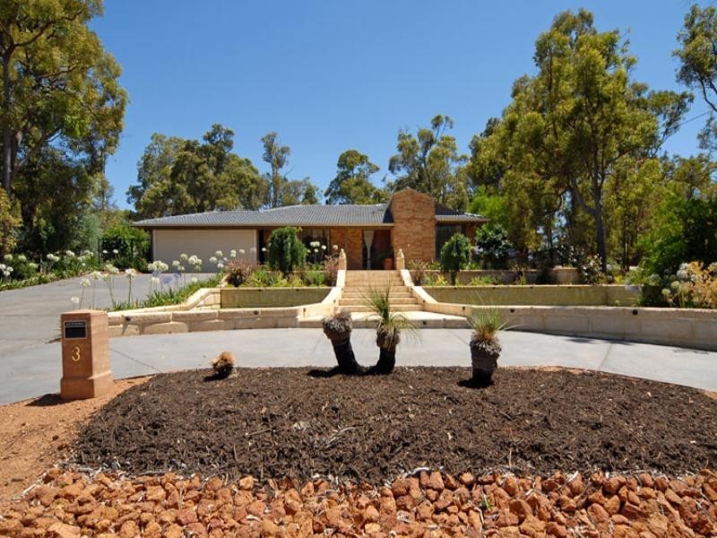 3 Bettenay Road, Roleystone WA 6111