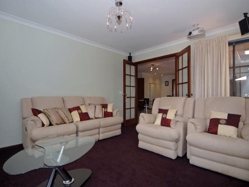 3 Bettenay Road, Roleystone WA 6111