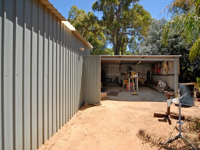 3 Bettenay Road, Roleystone WA 6111