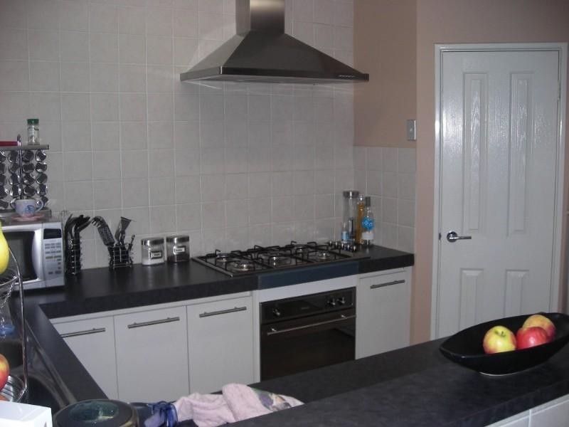 6 Derisleigh Street, Cannington WA 6107