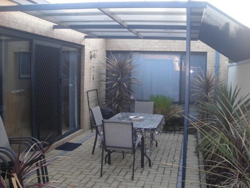 6 Derisleigh Street, Cannington WA 6107