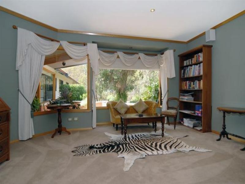 130 John Farrant Drive, Gooseberry Hill WA 6076