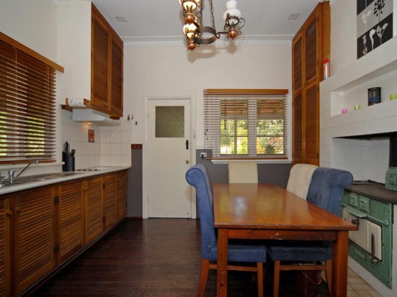 195 Forrest Road, Pickering Brook WA 6076