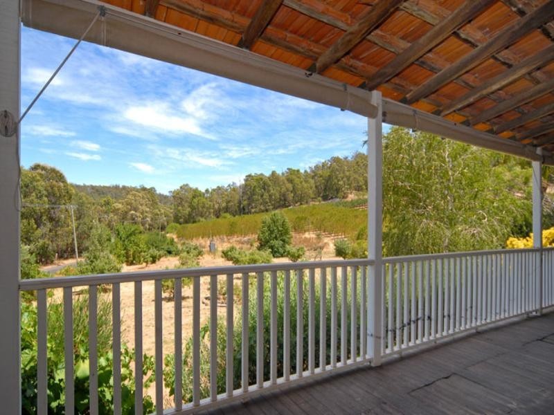 195 Forrest Road, Pickering Brook WA 6076