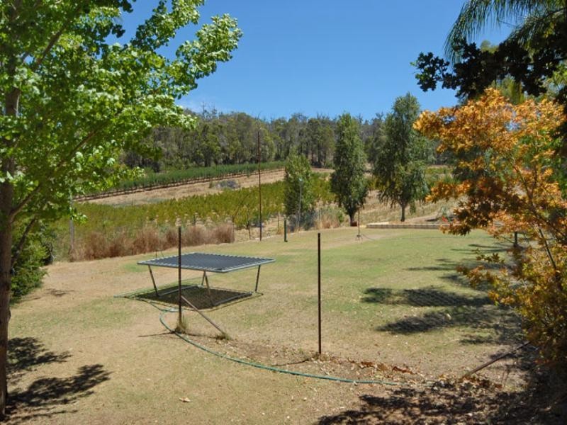 195 Forrest Road, Pickering Brook WA 6076