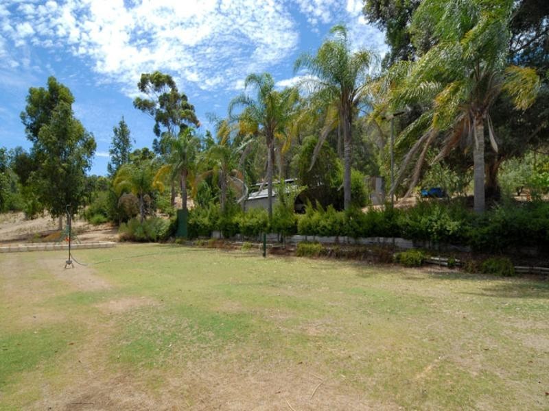 195 Forrest Road, Pickering Brook WA 6076