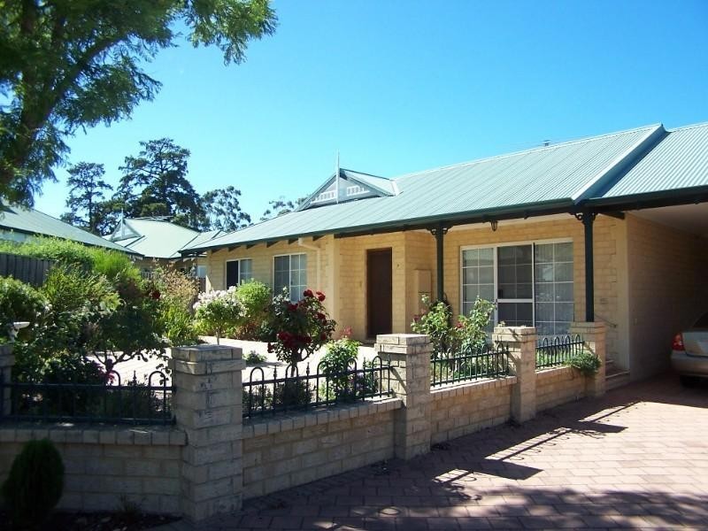 7/22 Canning Road, Kalamunda WA 6076