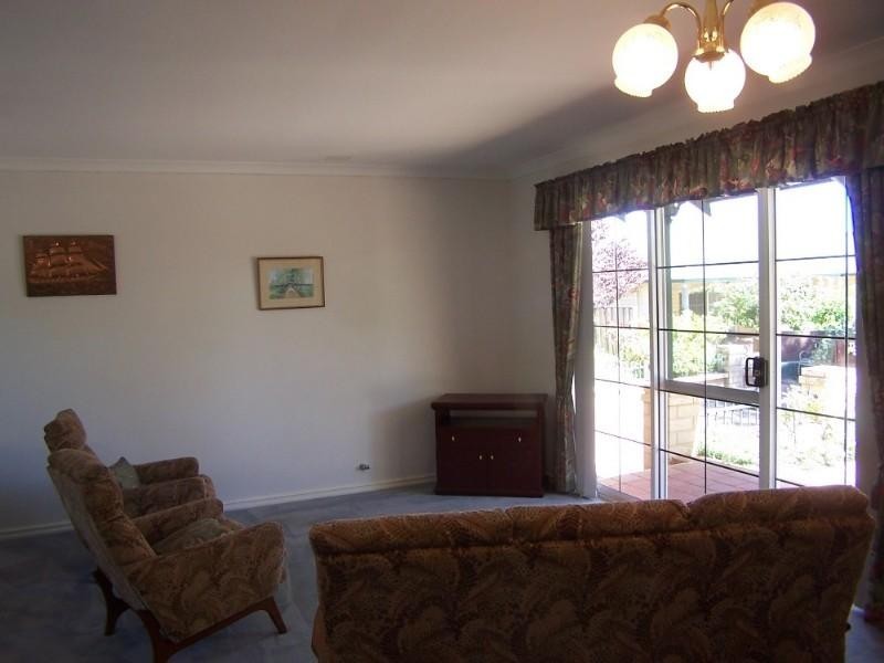 7/22 Canning Road, Kalamunda WA 6076