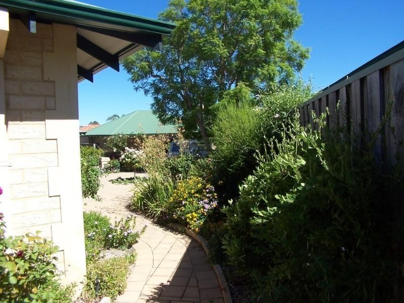 7/22 Canning Road, Kalamunda WA 6076